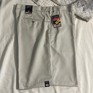 Roundtree & Yorke size 40 men color tan